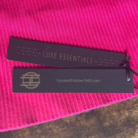 House of Harlow 1960 Wide Strap Cross Back Ribbed Crop Top, Hot Pink. Large. NWT - Picture 8 of 11